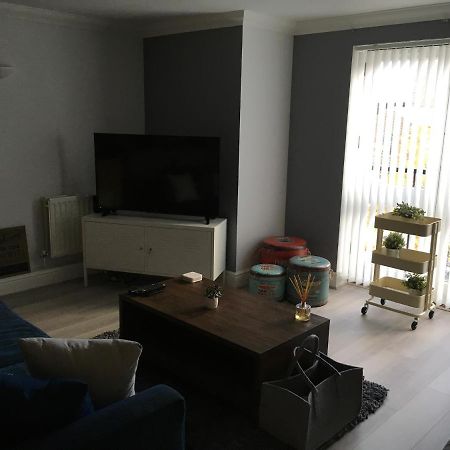 Godwin Court 21 Lägenhet Swindon Exteriör bild