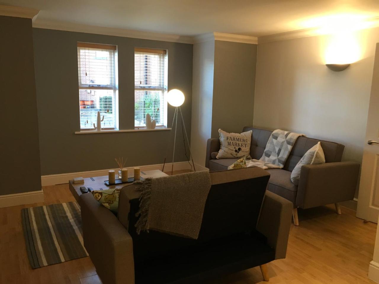 Godwin Court 21 Lägenhet Swindon Exteriör bild